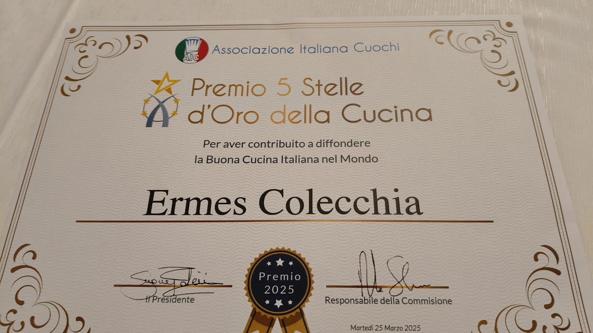 Ermes Colecchia premiato  con le Cinque stelle d’oro per la cucina